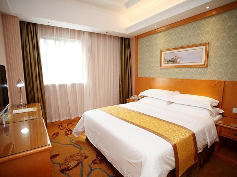 Vienna Hotel Jiangsu Kunshan Exhibition Center Екстериор снимка