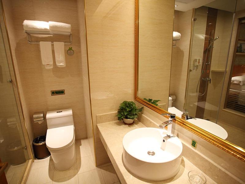 Vienna Hotel Jiangsu Kunshan Exhibition Center Екстериор снимка